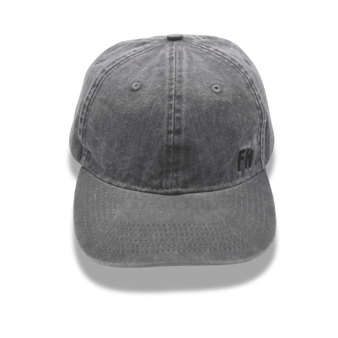Casquette Dad Hat XL gris foncé en coton, style décontracté avec patine usée et confort optimal.